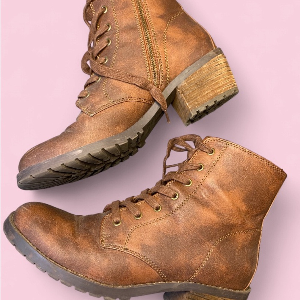 American Eagle Outfitters Women's Size 8 Brown Boots Pre Owned Great Condition - Picture 2 of 7